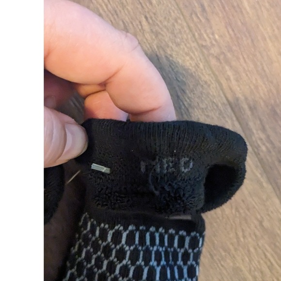 Bombas Performance Athletic Socks Black White Honeycomb Low Cut Women - Picture 2 of 2